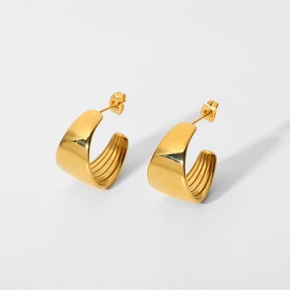 18K Gold Plated C Shape Hoop Earrings - Picture 2 of 10